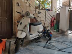 New Asia Ramza 100cc petrol Scooty