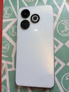 Infinix smart 8  4    64    Mai Mobile or charger With CNIC
