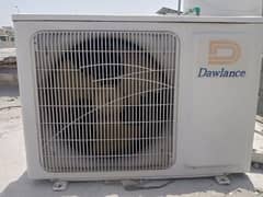 Selling Dawlance 1.5 ton AC