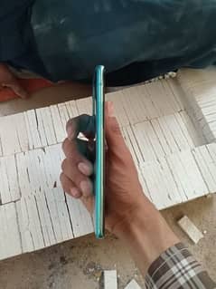 030184524805