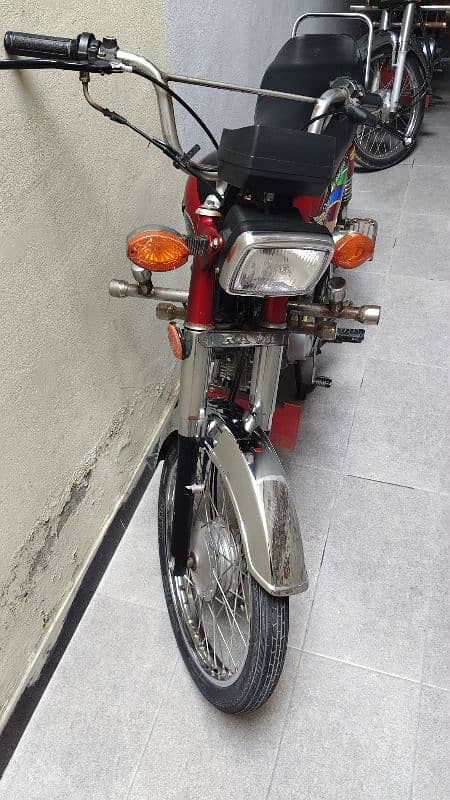 Ravi CD 70 3