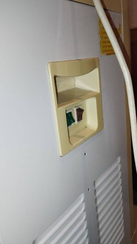 Orient water dispenser 9