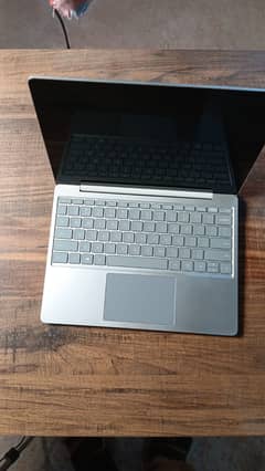 Microsoft Surface Laptop Go1, Intel Core i5 10th Gen (1035G1)