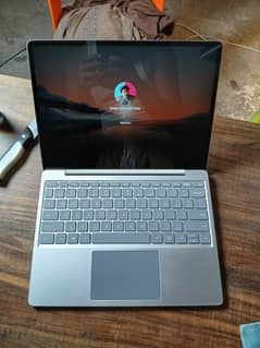 Microsoft Surface Laptop Go1, Intel Core i5 10th Gen (1035G1)