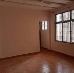 1 KANAL DOUBLE STORY HOUSE FOR SALE IN MODEL TOWN