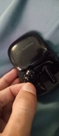 Earbuds 550 ENC Quad Mic