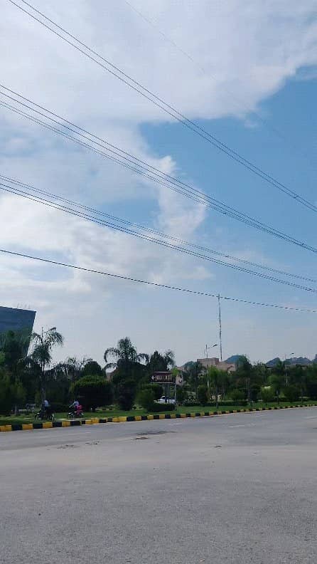 50x90 Plot For Sale In Prime Location - B-17, C Block 15