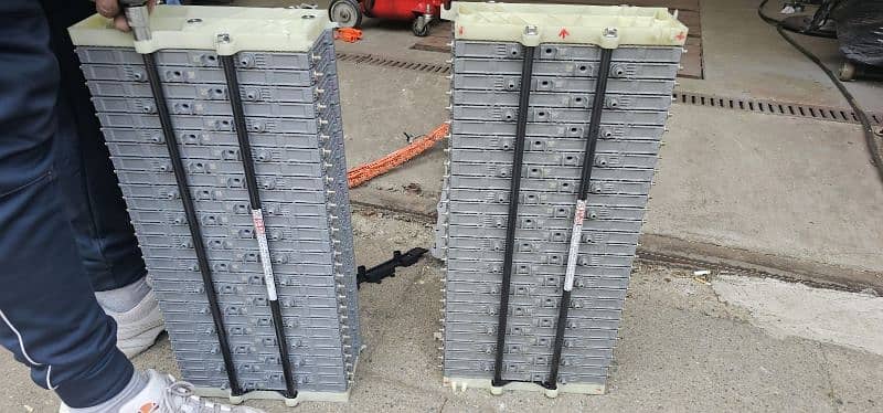 hybrid battery /ABS Unit Camry /Crown/Axio/Fielder/Prius Alpha/aqua 1