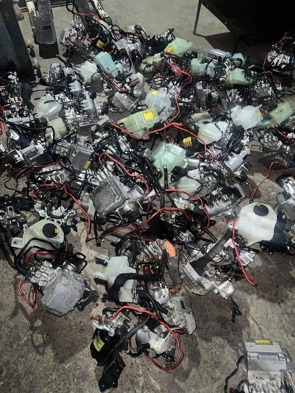 hybrid battery /ABS Unit Camry /Crown/Axio/Fielder/Prius Alpha/aqua 4