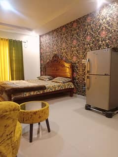 Daily bacises 1 bed rom short time coupel Allow Safe & scour 100%