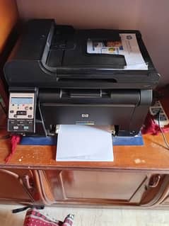 Laserjet 100 color MFP M715nw