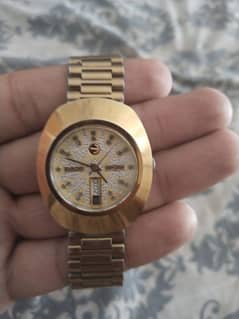 Rado watch hin bilkul achi  cundishon min hin
