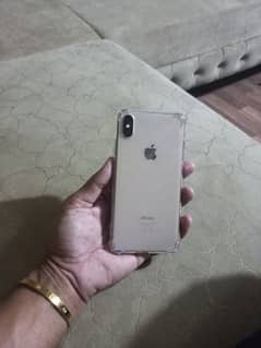 i phone xs max PTA APROVE DUOBLE SIM 10/9 condtion