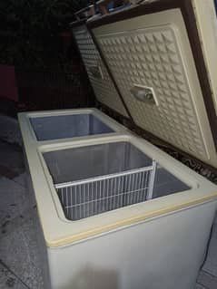 Dawlance Double Door Deep Freezer