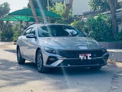 Hyundai Elantra Hybrid 2025