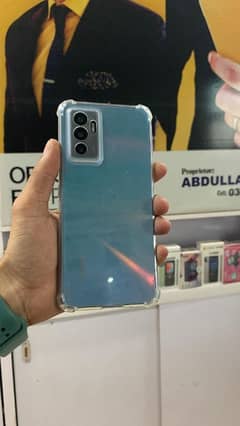 V23e 8 ~128gb With Box No Charger condition 10/7