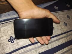 iphone xs aur iphone x pinel. original pinel hai just one line hai