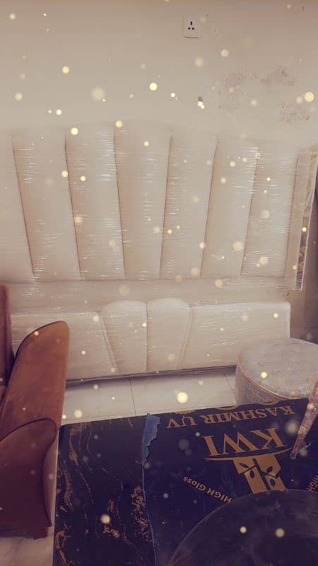 Bed / bed set / king size bed / double bed / poshish bed /side tables 3