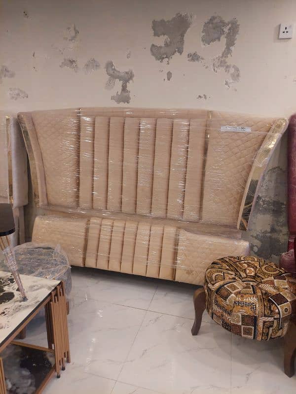 Bed / bed set / king size bed / double bed / poshish bed /side tables 19