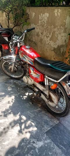 Honda 125 Low Milage For Sale in Lahore