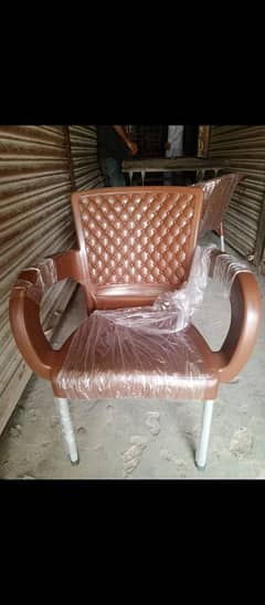best quality chairs and tables