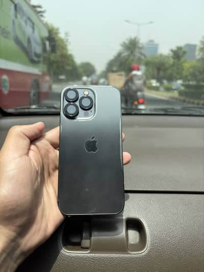 Iphone 13 pro ( 256 GB PTA )