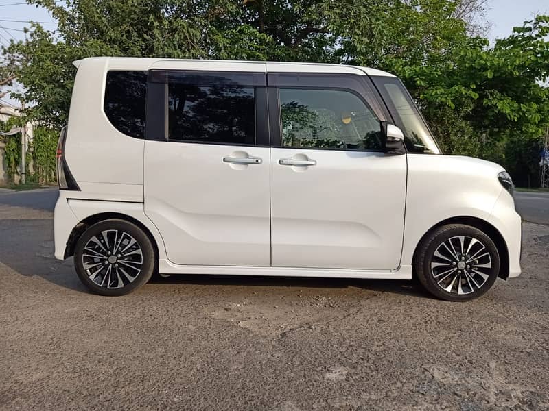 Daihatsu Tanto 2021 5