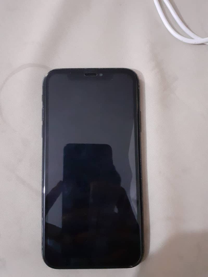iPhone xr non pta factory unlock 9