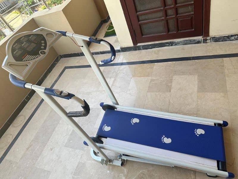 Manual Treadmill with Digital Meter 5