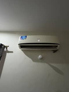 Kenwood 1.5 ton Ac