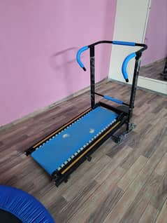 Manual treadmill