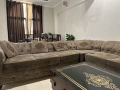 L shaped 7 seater sofa in good condition