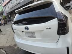Toyota Prius Alpha 2013