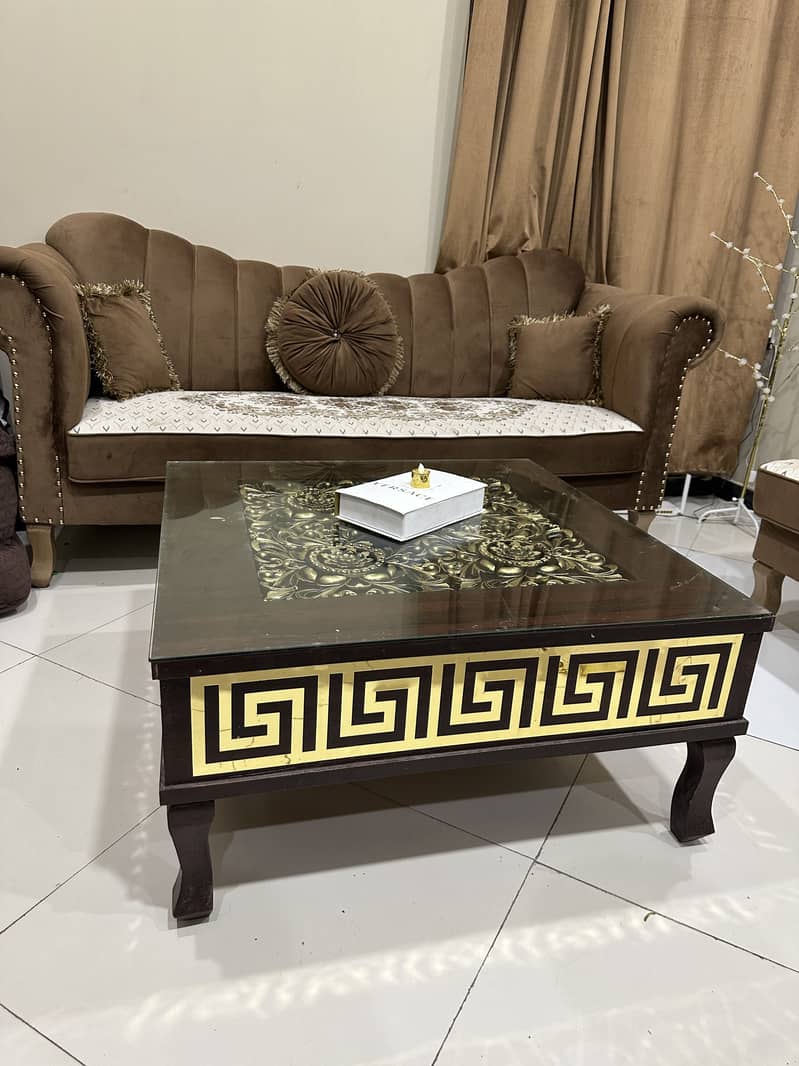 Sofa set with table 1