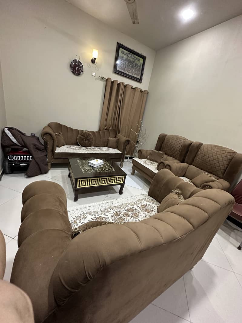 Sofa set with table 4