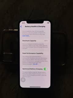 IPhone XS bypass/ original battery health 82%