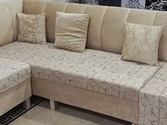 L-Shaped 7 seater sofa absolutely Brand New
