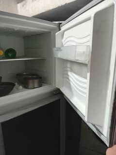 dawlance refrigerator