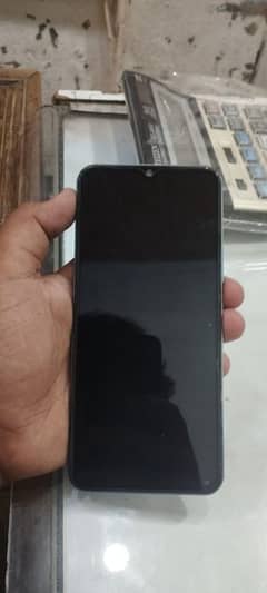vivi y31s  8/128 with box