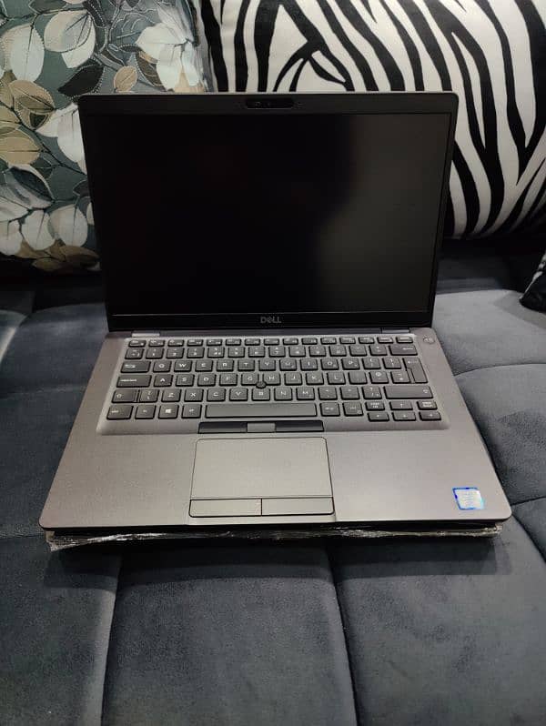 Dell Latitude 5400 i5 8th Generation 8gb Ram 256gb SSD 14" IPS Display 1