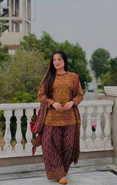 binsaeed 3pc lawn trendy suits available in wholesale rates