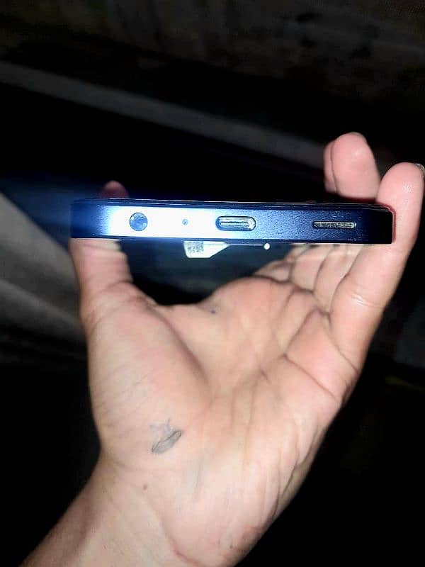 10/10 condition only 1 month use new mobile 0