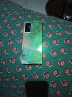 vivo v23e phone and charger