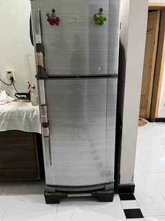 Dawlence fridge for sale Large size