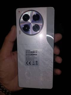 Tecno comon 30 ram. 8+8 rom256gb