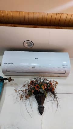 Haier Solar Hybrid AC 1.5-Ton DC Inverter AC