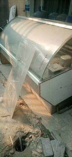 meet display chiller counter