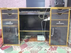 GAMING COMPUTER TABLE