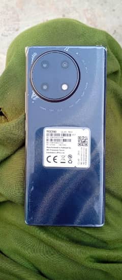 tecno camon 30s 1.5 month use with box charger original Dr change