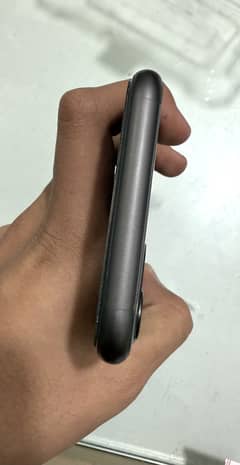 Iphone 11 jv 64 gb 82 battery health 10 by 10 water pack